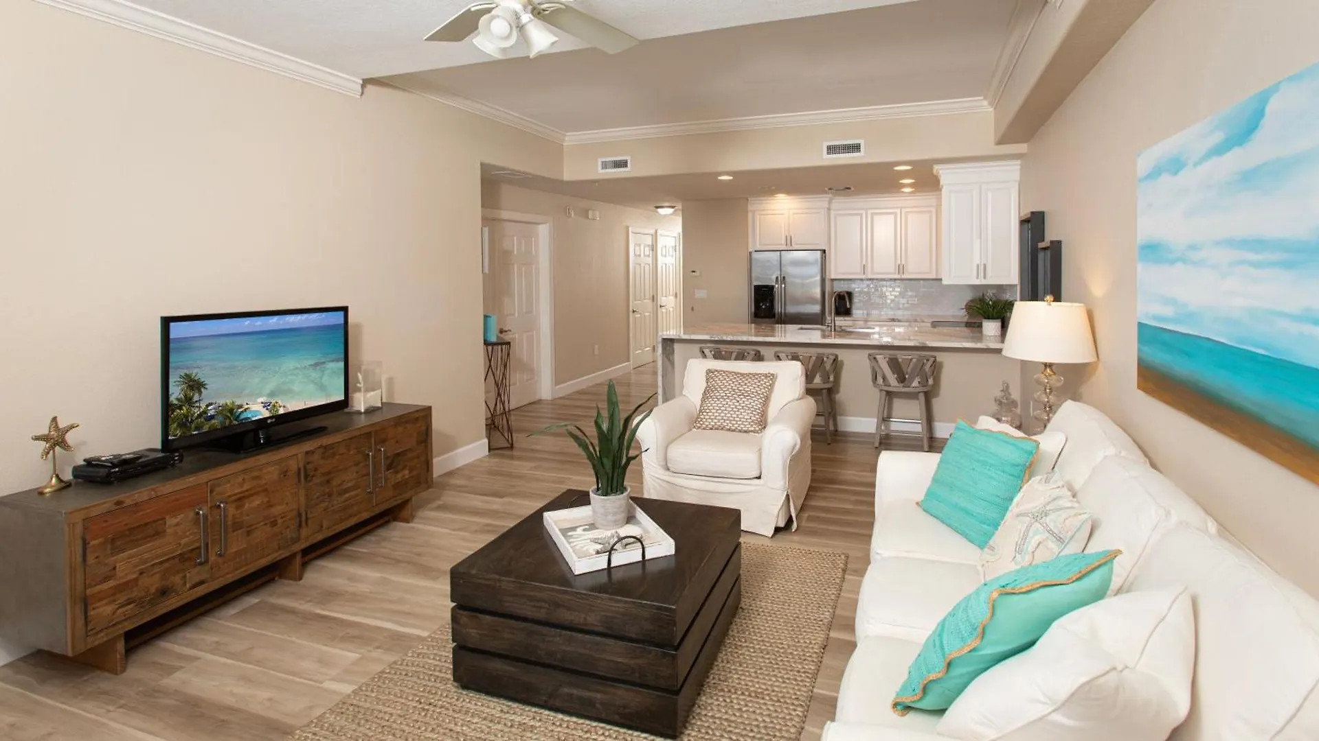 South Bay Beach Club 28 - 3Bedroom 2 Bathroom Unit George Town Apartment